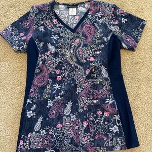 Cherokee Scrub Top